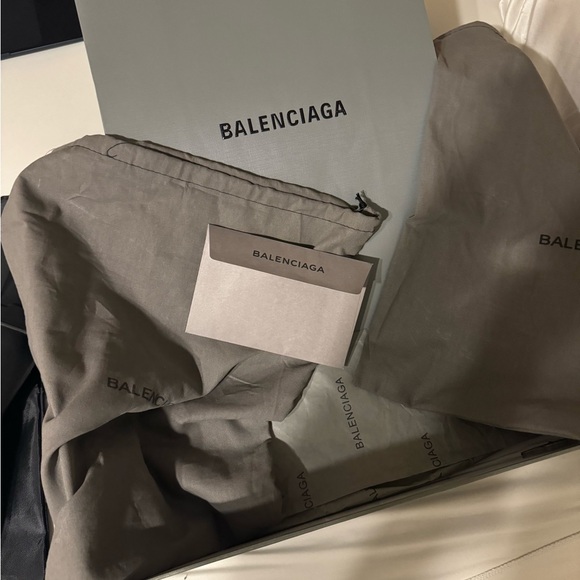 Balenciaga bulldozer boots size 9 - Picture 3 of 7